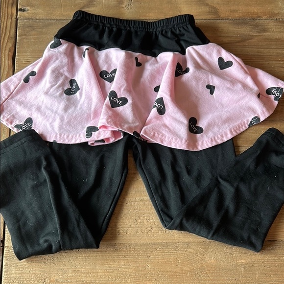 Pink and Black Matching Set, Sweatshirt and Pant/Skirt with Heart Pattern - Picture 4 of 4
